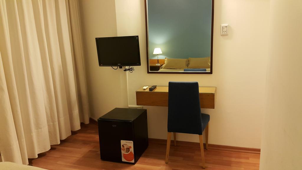 Hotel Avenida بوينس آيرس المظهر الخارجي الصورة