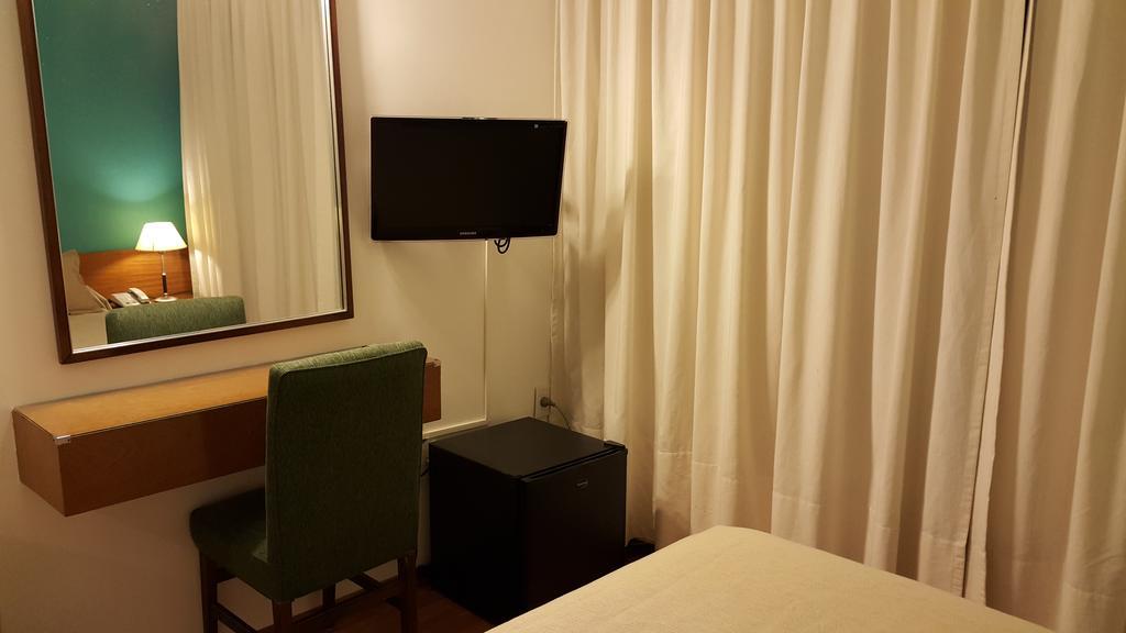 Hotel Avenida بوينس آيرس المظهر الخارجي الصورة